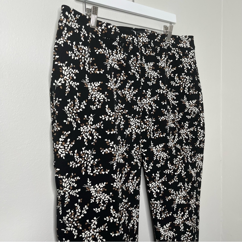 NWT Talbots Women’s Hampshire Ankle Pants Petal Print Black White Brown 18WP - Picture 4 of 9